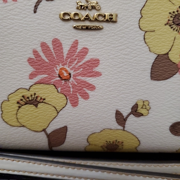 Coach Long Zip Around Wallet With Floral Cluster Print - Picture 7 of 16